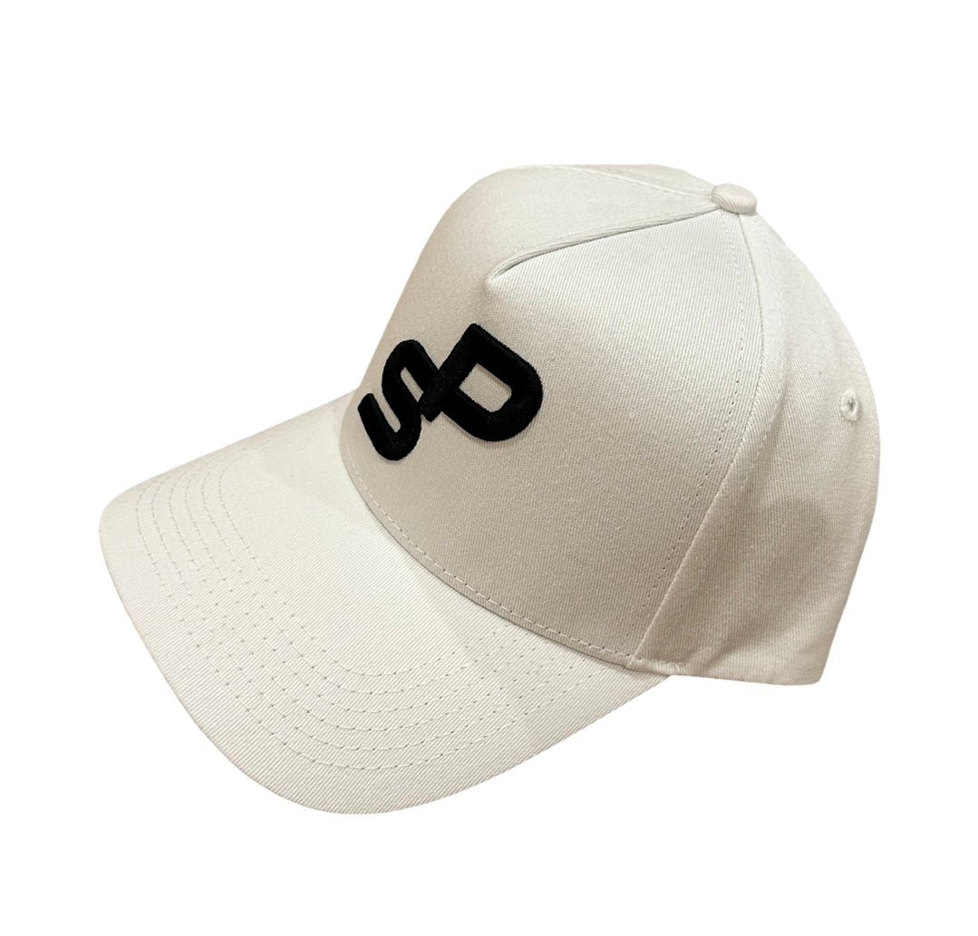 6000 PERTH WHITE AFRAME HAT